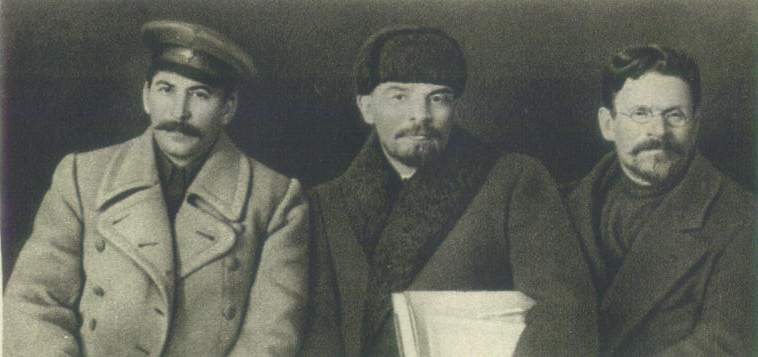В.И.Ленин, И.В.Сталин и М.И.Калинин на VIII съезде РКП(б). Март 1919 г.